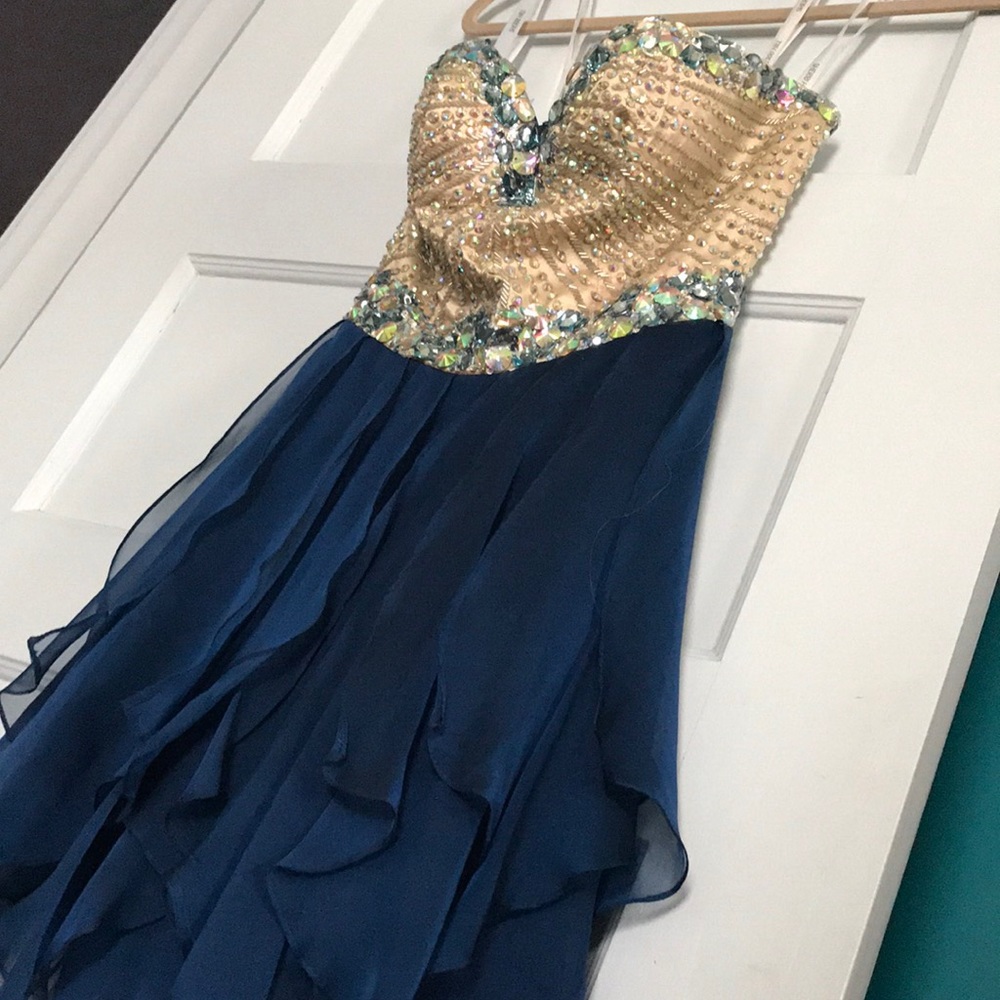 Strapless Sherri hill dress